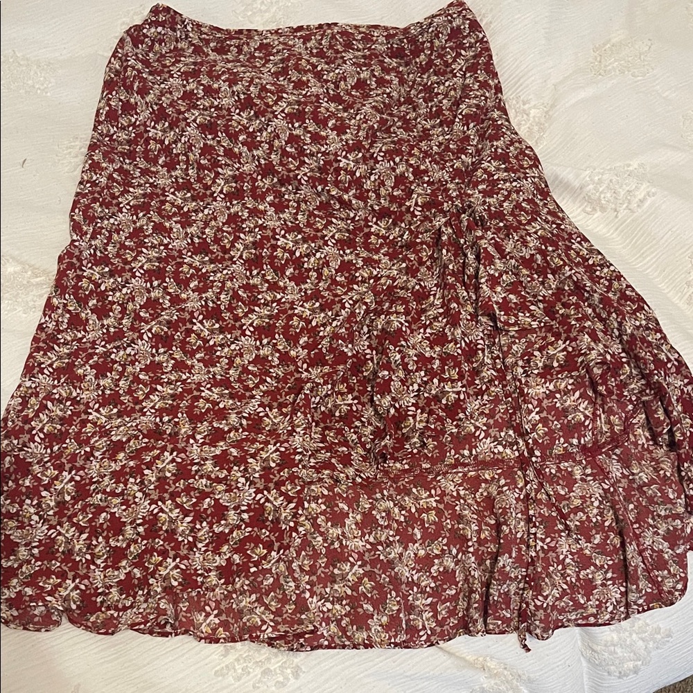 Max Studio low cinched floral Burgundy Skirt